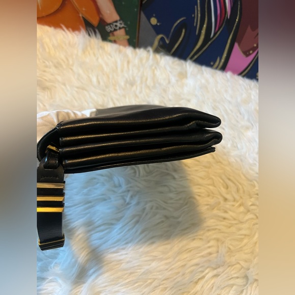 EUC MCM SNAKE SKIN SHOULDER BAG - Picture 13 of 16